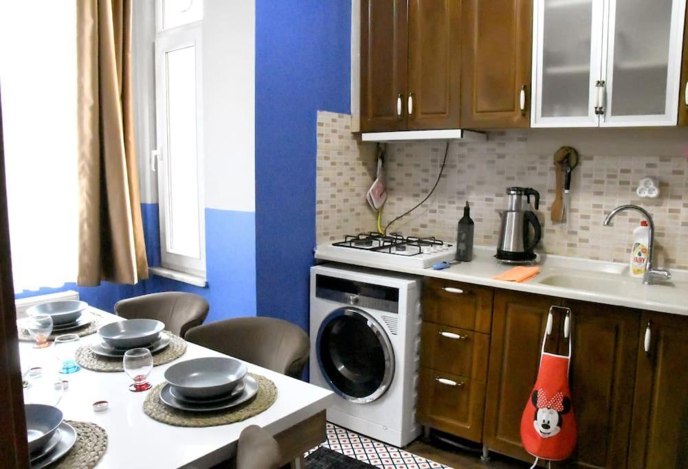 Taksim Pera House Apartment Истанбул Екстериор снимка